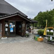 親水公園としては広そうで素敵ですが、道の駅としてはイマイチ