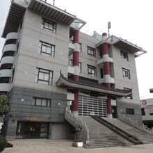 たまたま臨時休業だった。残念。