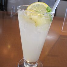 ジンジャーエールも。