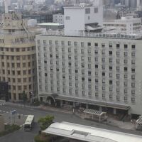 京都駅前のホテル全景