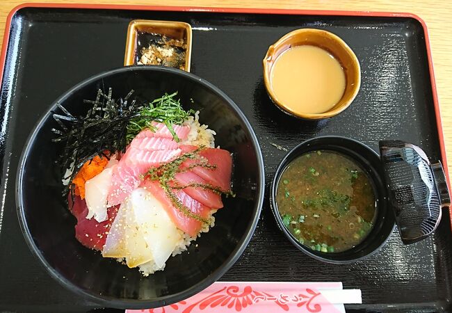 ゴマダレと刺身が合う！