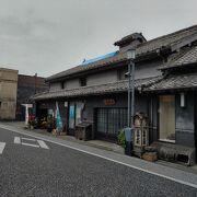 情緒あるレトロな街並みに感激