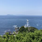 日本一細長い岬に立つ灯台