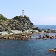 御籠島展望所から見た佐田岬灯台