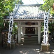 竹島にある神社の一つ