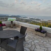 ホテル展望室からは西海橋と九十九島が一望