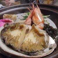 夕食　鮑の蒸し焼き