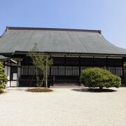 京都御所内の庭園