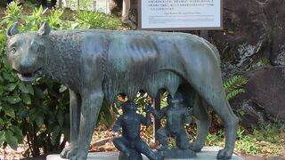 【ルーパ・ロマーナ】ローマ建国伝説の狼像