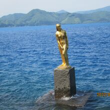 辰子姫の像です