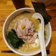 特選濃厚真鯛らーめん（1340円）