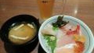 海鮮丼はショボい