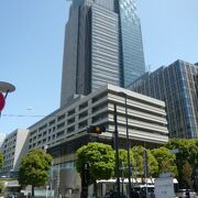 東京ミッドタウンは、赤坂の乃木坂の南側のショッピングモールとして有名になりました。