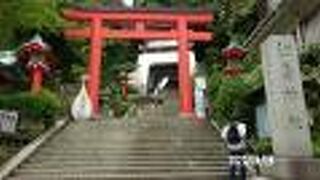 島全体が神社です。