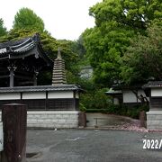 元寇の国使のゆかりの寺です。