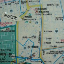 青山公園と青葉公園の案内図ですが、概略の区分しか判りません。