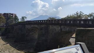 公園にあるほうを