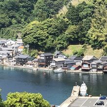 道の駅 舟屋の里伊根から見る伊根湾の舟屋群