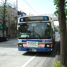 鋼管循環のバス