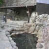 歴史ある筋湯温泉の宿です