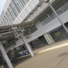 北陸新幹線接続の上越妙高駅