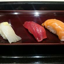 握り寿司３種
