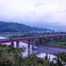 天気良ければ、この方向に富士山が・・・