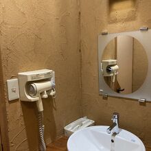 浴室なしトイレ付き