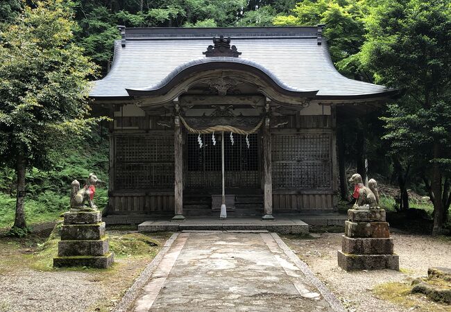 出石城跡を訪ねた時に出石の町並みの景観が良い稲荷神社を参拝しました。