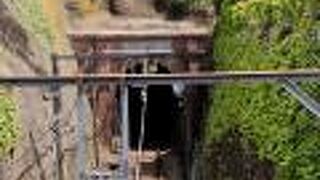 レンガ造りのトンネル