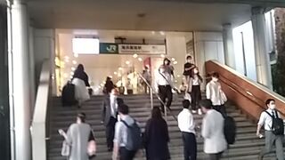 大型イベントでよく乗り降りする人がいます。