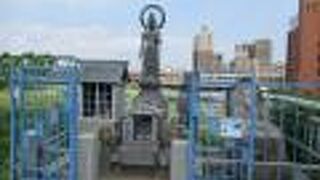 大阪大空襲の死者を慰霊する観音様