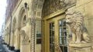 近世ロマネスク様式の豪華なビルディング