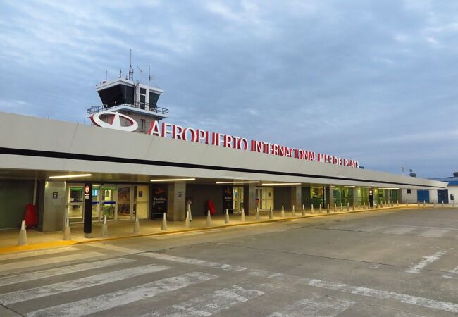 マル デル プラタ空港 (MDQ)