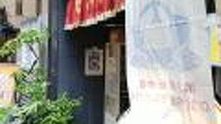 並ぶ人が少ない雨降りの日