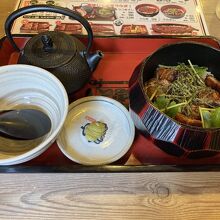 オオギヤと宇奈とと 西葛西駅前店