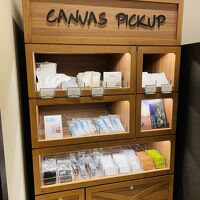 エレベーターの手前にはアメニティが色々置いてあります。