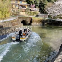 びわこ疏水船、上り。諸羽トンネル付近にて。