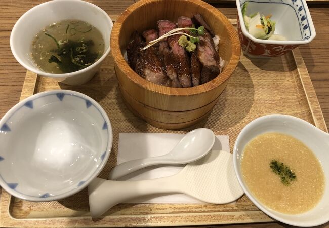 炙り牛たん 万 イオンモールりんくう泉南店