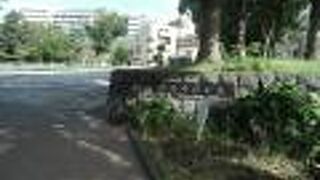 広場で老人達がのんびりゲートボールに興じていたのが印象的