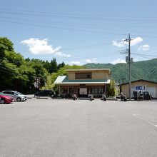 龍王峡にある飲食店では一番立派な佇まいです。