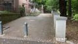 旧外国人居住地の遺構がいくつかあります。