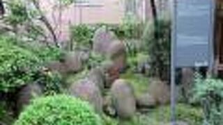 大関とその仲間が使用した力石だそうです