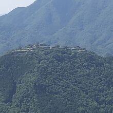 立雲峡から見る竹田城の全体像