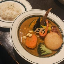 Rojiura Curry SAMURAI. 平岸総本店