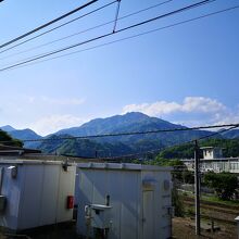 初狩駅から滝子山