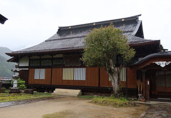 城郭の様な寺院