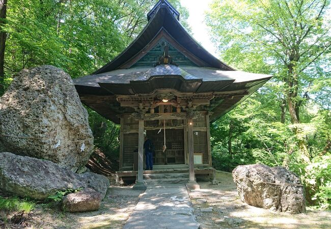 駒形嶽駒弓神社