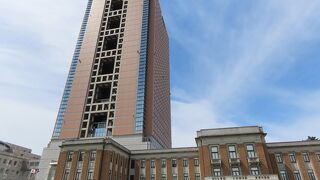 新庁舎とのコントラストに感動してしまう1928年竣工の旧庁舎