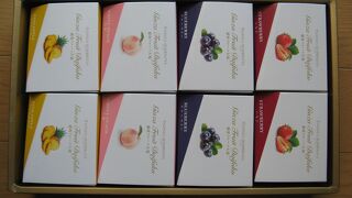 駅直結でアクセスは便利です